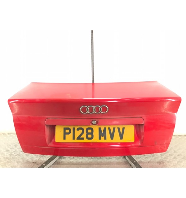 Крышка багажника бу для Audi A4 B5 1.8 i,  1997 г.