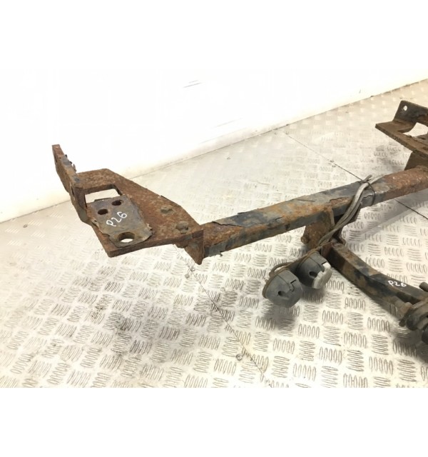 Прицепное устройство (фаркоп) бу для Ford Fiesta 6 1.4 i,  2011 г.