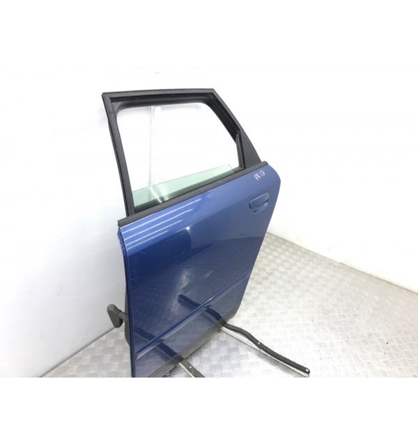 Дверь задняя левая бу для Audi A4 B6 1.9 TDi,  2003 г.