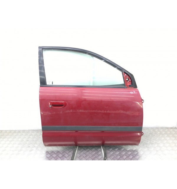 Дверь передняя правая бу для Mitsubishi Space Star  1.3 i,  2000 г.