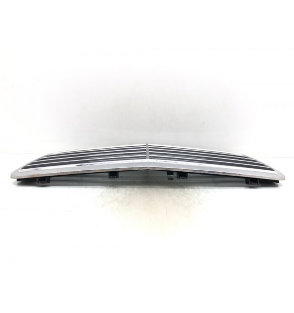 Решетка радиатора бу для Mercedes CLK W208 2.3 i,  2001 г.