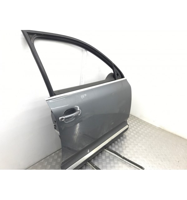 Дверь передняя правая бу для Volkswagen Touareg  2.5 TDi,  2005 г.