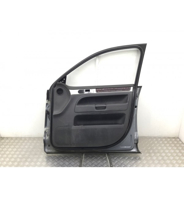 Дверь передняя правая бу для Volkswagen Touareg  2.5 TDi,  2005 г.