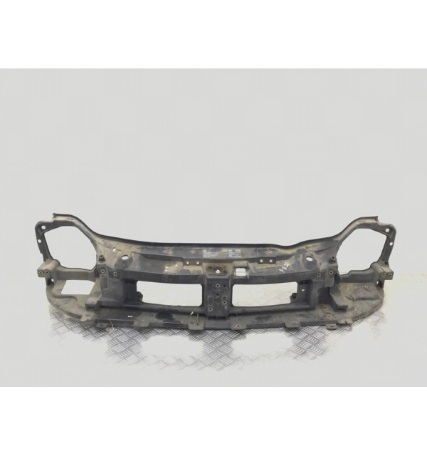 Панель передняя (телевизор) бу для Opel Vivaro  2.0 CDTi,  2008 г.