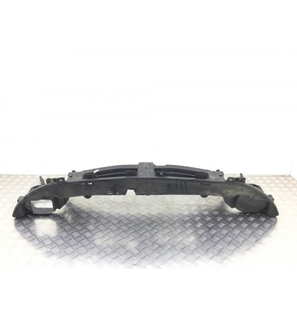 Панель передняя (телевизор) бу для Opel Vivaro  1.9 CDTi,  2005 г.