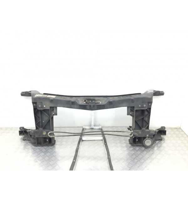 Панель передняя (телевизор) бу для Volkswagen Crafter  2.5 TDi,  2010 г.