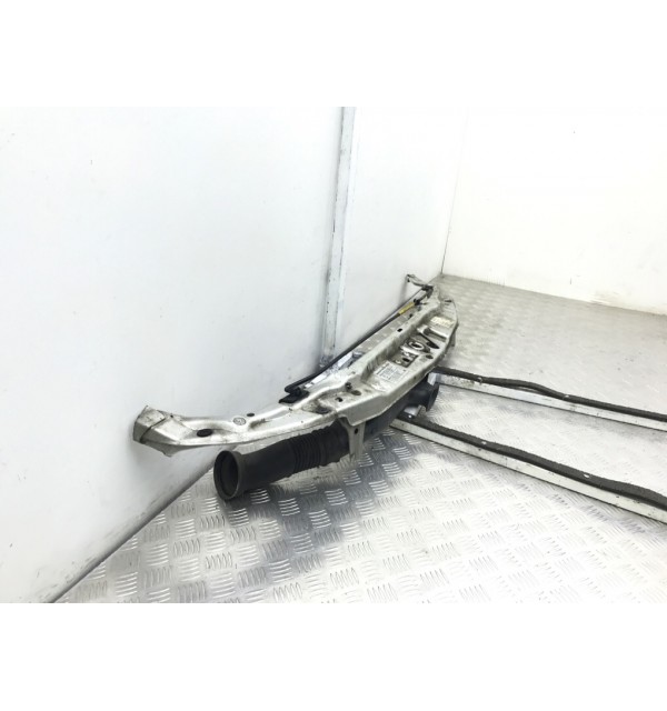 Панель передняя (телевизор) бу для Opel Zafira A 2.0 DTi,  2002 г.