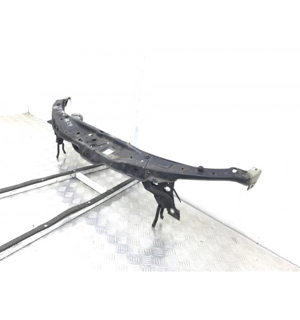 Панель передняя (телевизор) бу для Opel Astra H 1.6 i,  2005 г.