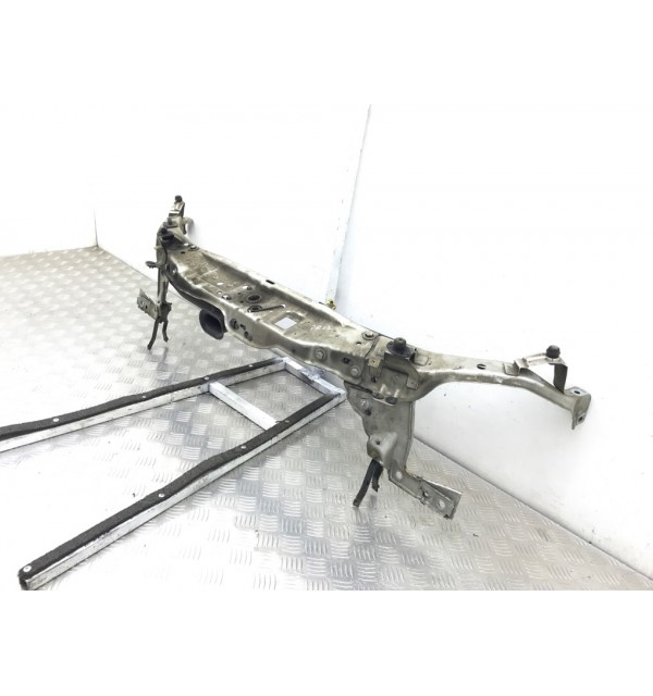 Панель передняя (телевизор) бу для Opel Zafira B 1.6 i,  2012 г.