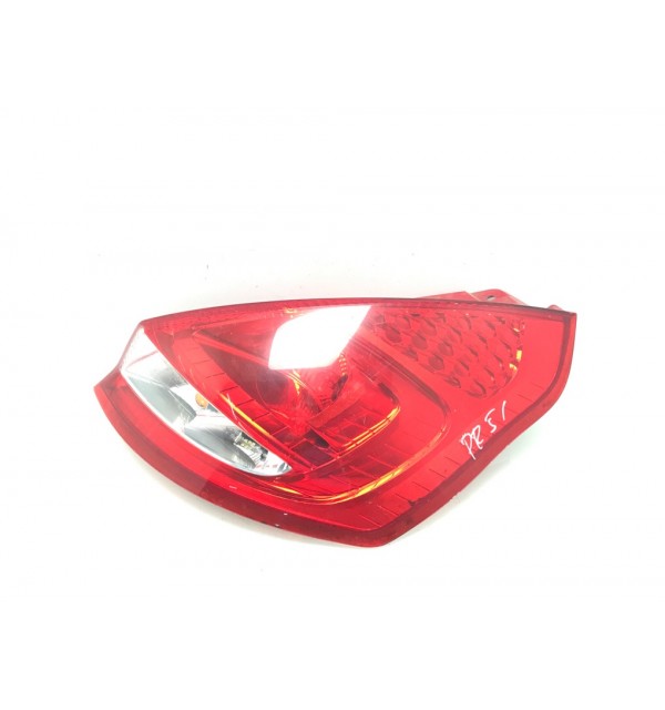 Фонарь задний правый бу для Ford Fiesta 6 1.6 i,  2012 г.