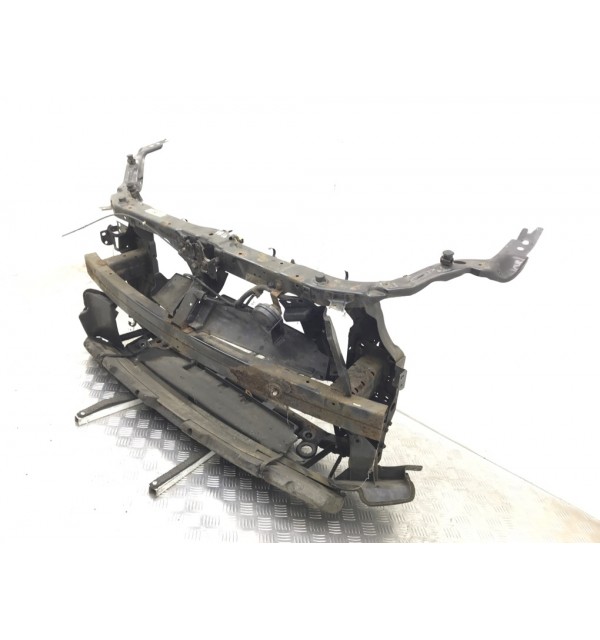 Панель передняя (телевизор) бу для Nissan Qashqai+2  1.5 DCi,  2011 г.