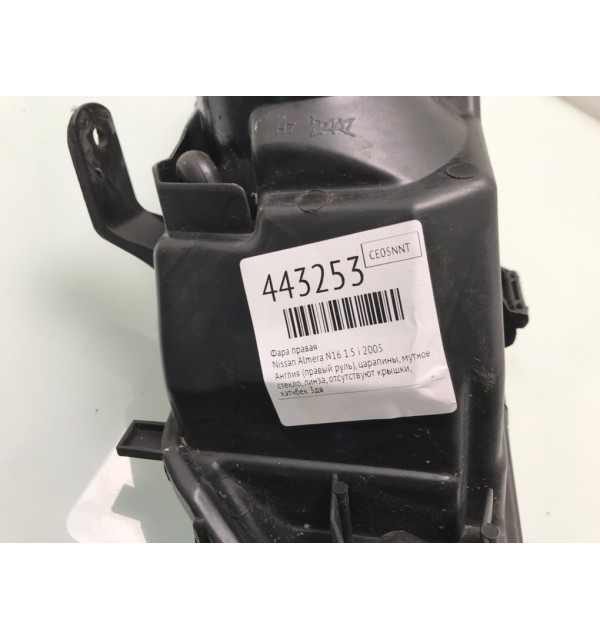 Фара правая бу для Nissan Almera N16 1.5 i,  2005 г.