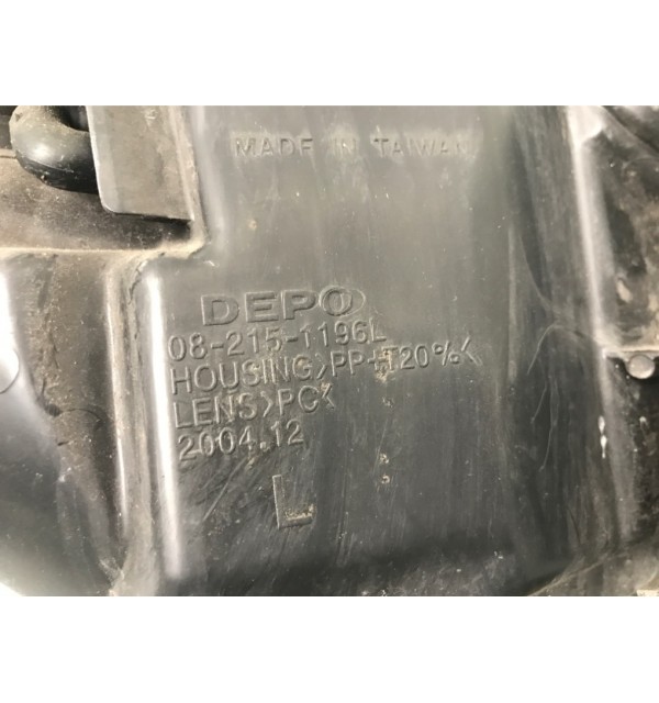 Фара левая бу для Nissan Almera N16 1.5 i,  2005 г.