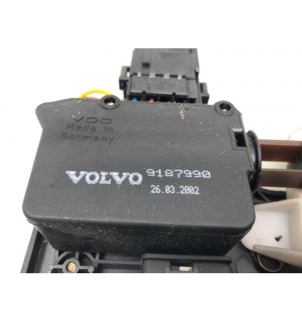 Замок багажника бу для Volvo V70 2 2.4 Ti,  2002 г.