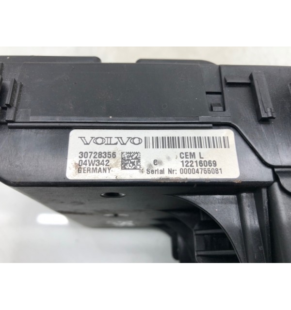 Блок предохранителей бу для Volvo S60 1 2.4 D5,  2004 г.