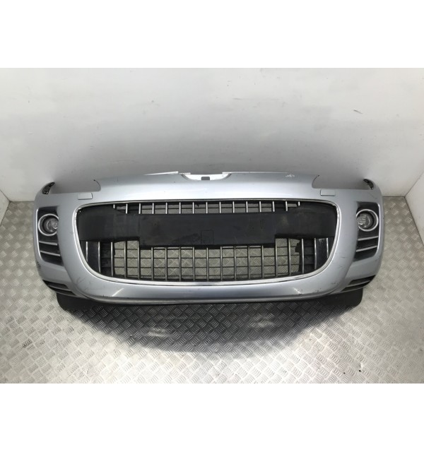 Бампер передний бу для Peugeot 4007  2.2 HDi,  2010 г.