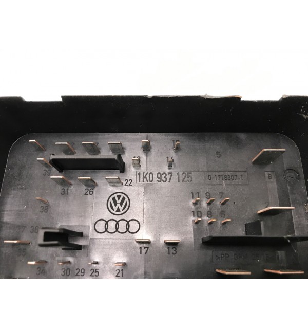 Блок предохранителей бу для Volkswagen Golf 5 2.0 TDi,  2006 г.