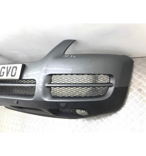 Бампер передний бу для Volkswagen Touareg  2.5 TDi,  2005 г.
