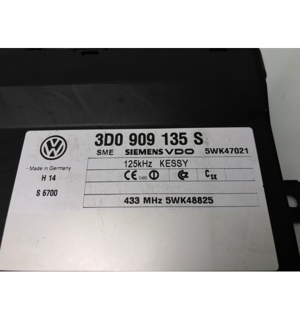 Блок управления центральным замком бу для Volkswagen Touareg  2.5 TDi,  2005 г.