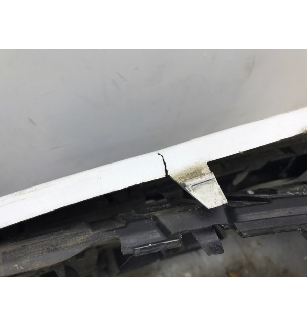 Бампер передний бу для Opel Corsa D 1.2 i,  2011 г.