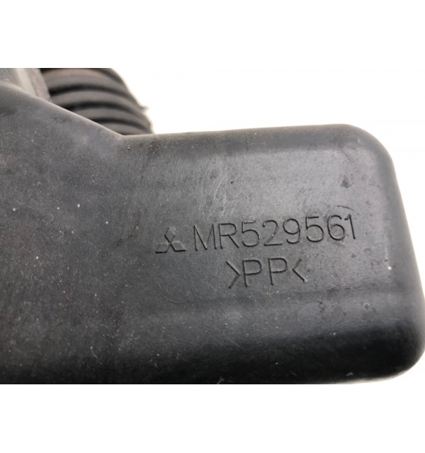 Патрубок воздушного фильтра бу для Mitsubishi Space Star  1.6 i,  2002 г.