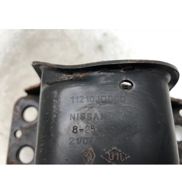 Подушка крепления двигателя бу для Nissan Qashqai  1.6 i,  2008 г.