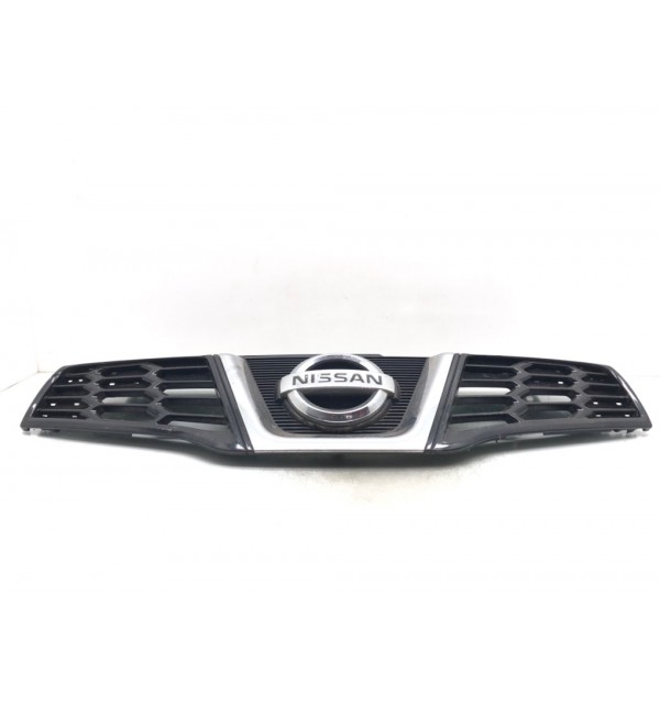 Решетка радиатора бу для Nissan Qashqai  1.5 DCi,  2011 г.