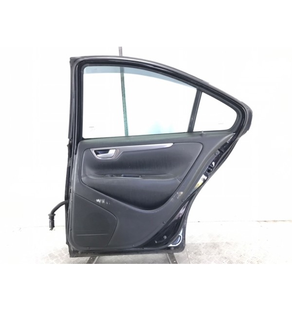Дверь задняя правая бу для Volvo S60 1 2.4 D5,  2004 г.