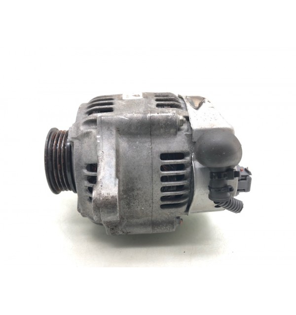 Генератор бу для Suzuki Grand Vitara  2.5 i,  2000 г.