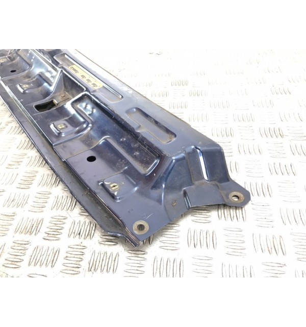 Планка под капот бу для Land Rover Range Rover 2 4.6 i,  2002 г.