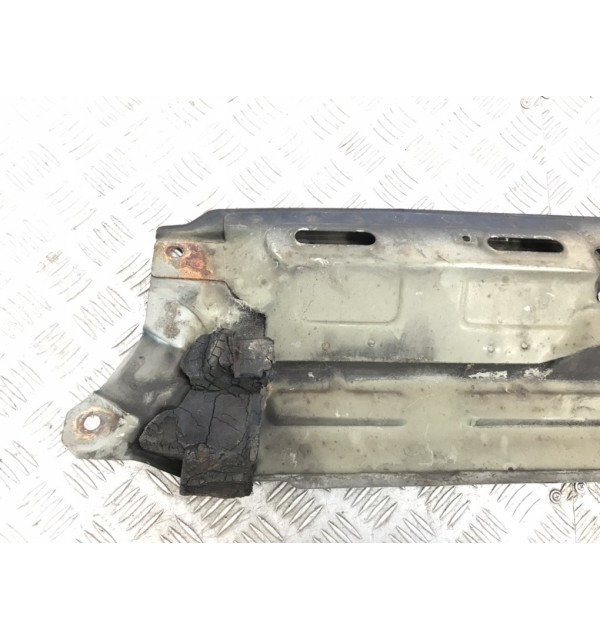 Планка под капот бу для Land Rover Range Rover 2 4.6 i,  2002 г.