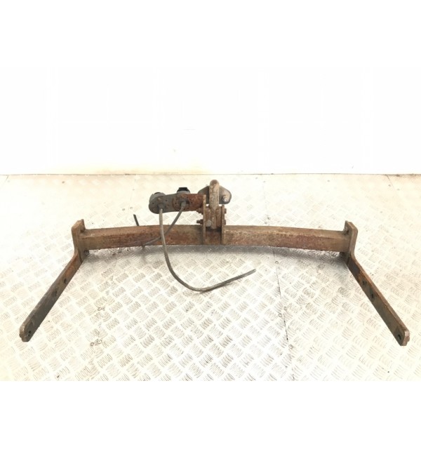Прицепное устройство (фаркоп) бу для Peugeot 4007  2.2 HDi,  2009 г.