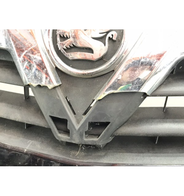 Бампер передний бу для Opel Corsa D 1.4 i,  2010 г.