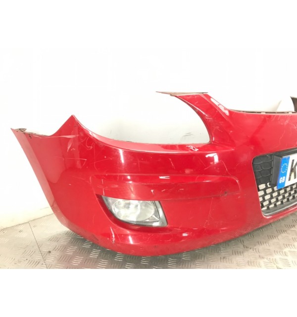 Бампер передний бу для Hyundai i30 1 1.4 i,  2009 г.