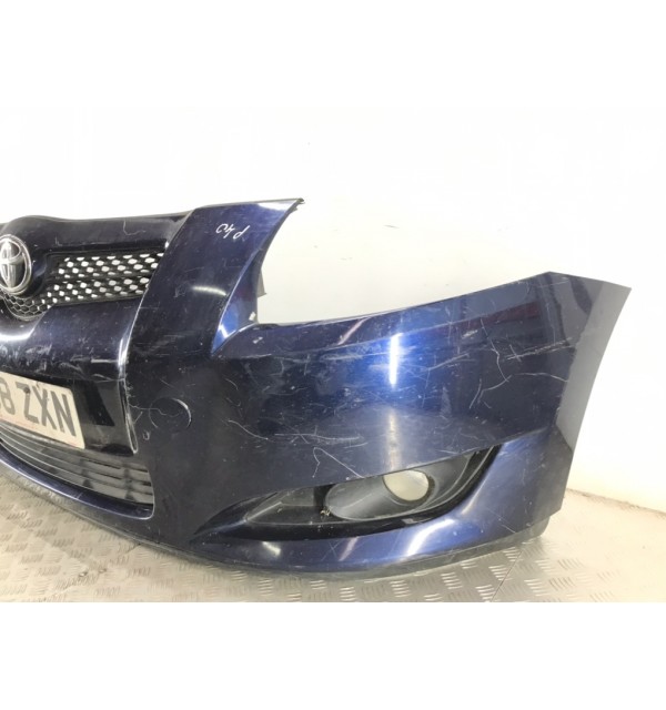 Бампер передний бу для Toyota Auris 1 1.6 i,  2008 г.