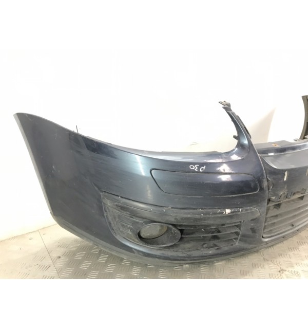 Бампер передний бу для Volkswagen Jetta 5 2.0 TDi,  2007 г.
