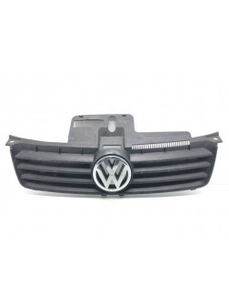 Решетка радиатора бу для Volkswagen Polo 4 1.2 i, 2002 г.
