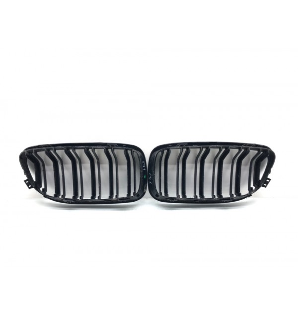 Решетка радиатора бу для BMW 3 E90/E91/E92/E93 2.0 TD,  2012 г.