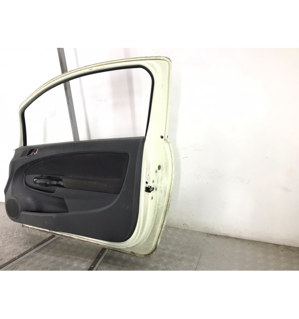 Дверь передняя правая бу для Opel Corsa D 1.2 i,  2011 г.