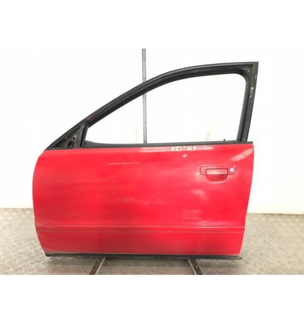Дверь передняя левая бу для Audi A4 B5 1.8 i,  1997 г.