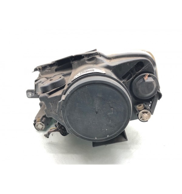 Фара правая бу для Volkswagen Passat B6 1.9 TDi,  2006 г.
