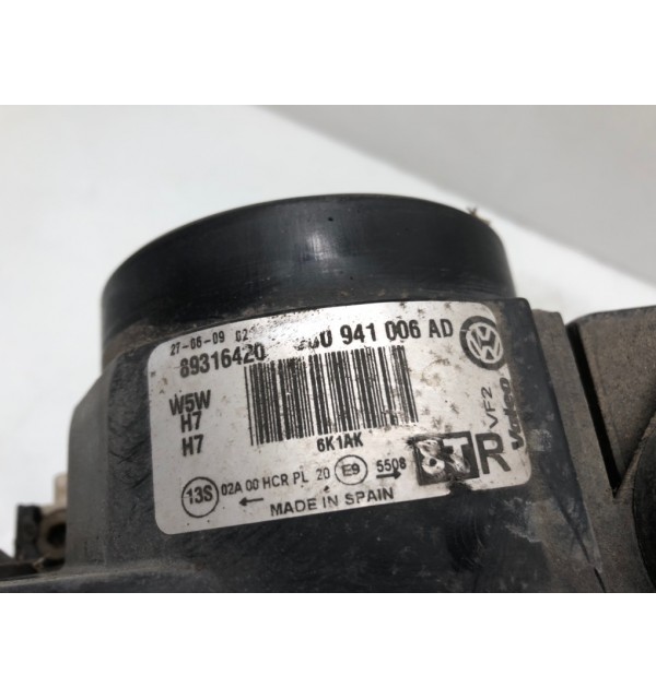 Фара правая бу для Volkswagen Passat B6 2.0 TDi,  2009 г.