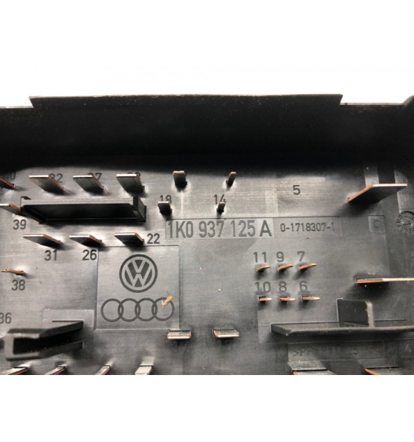 Блок предохранителей бу для Volkswagen Golf 5 2.0 TDi,  2008 г.