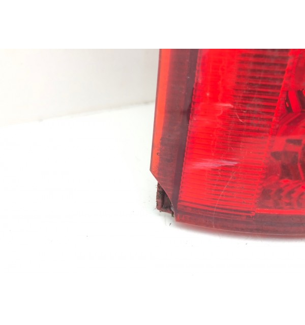 Фонарь задний левый бу для Kia Picanto 1 1.1 i,  2004 г.