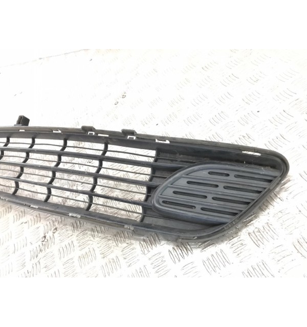 Заглушка (решетка) в бампер передний бу для Citroen C4 Grand Picasso 1 1.6 HDi,  2010 г.