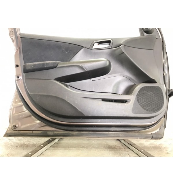 Дверь передняя левая бу для Honda Civic 9 1.6 D,  2013 г.