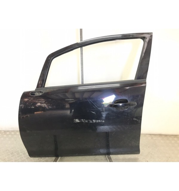 Дверь передняя левая бу для Opel Corsa D 1.4 i,  2010 г.