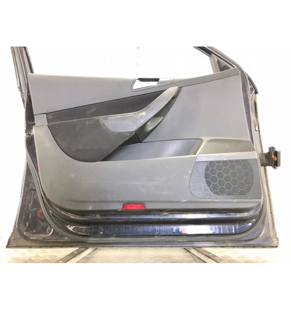Дверь передняя левая бу для Volkswagen Passat B6 2.0 TDi,  2009 г.