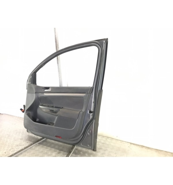 Дверь передняя правая бу для Volkswagen Golf 5 1.9 TDi,  2007 г.