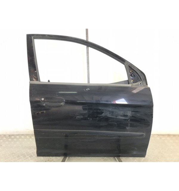 Дверь передняя правая бу для Kia Picanto 1 1.1 i,  2004 г.